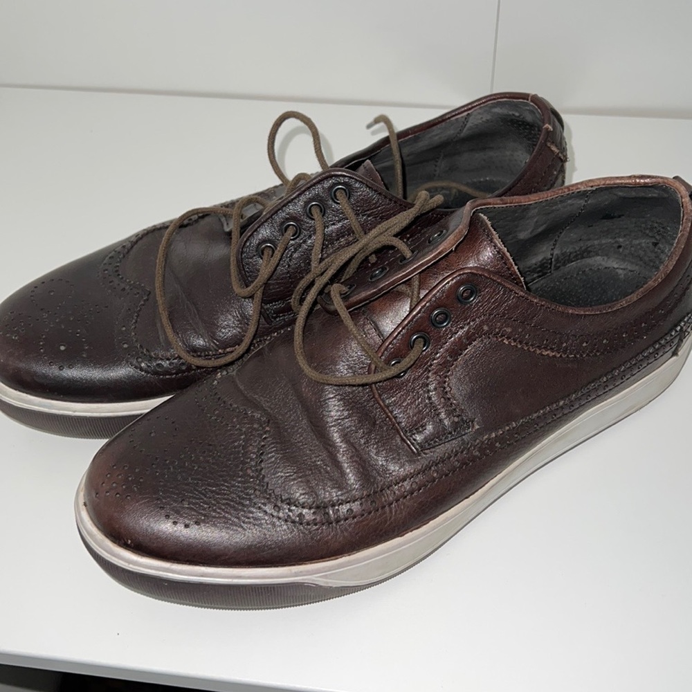 Shoes - Picture 2 of 2